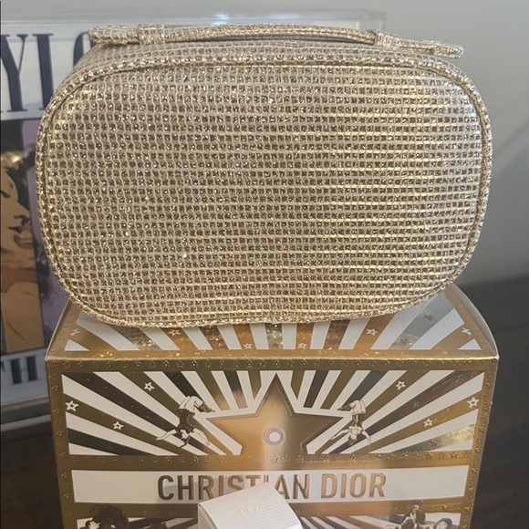 Dior Gold Gorgeous Cosmetic & Accessories Bag with Golden Star Zippers & extra!! - Picture 3 of 10